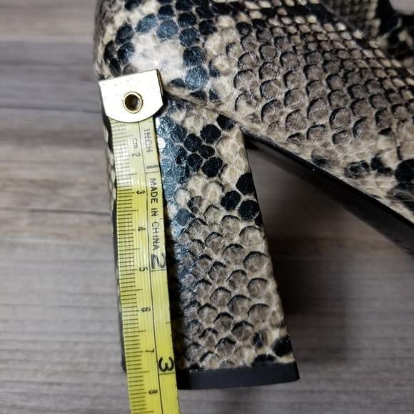 Charles David Snakeskin Print Block-Heel Pumps - Picture 6 of 8